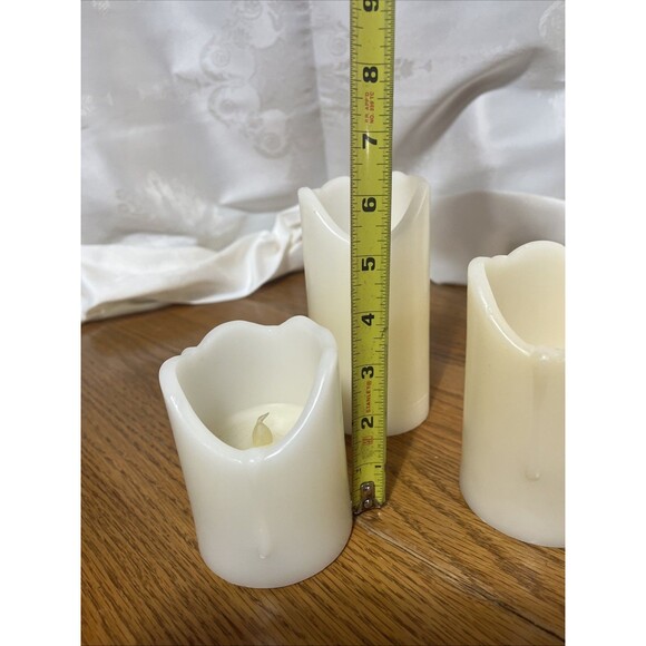 Set Of 3 Battery Flameless Pillar Candle Lights- Ivory In Color - Picture 8 of 8